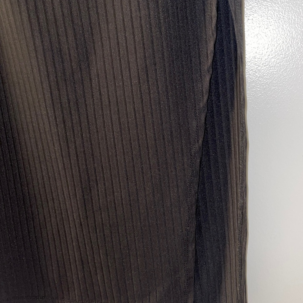 Skirt - Picture 2 of 2